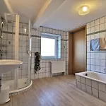 Apartment Clausen - Mit 4 Schlafzimmern, 2 Baedern, Aufenthaltsraum Mit Kamin Und Garten